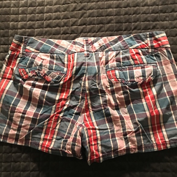 Shorts - Picture 3 of 3